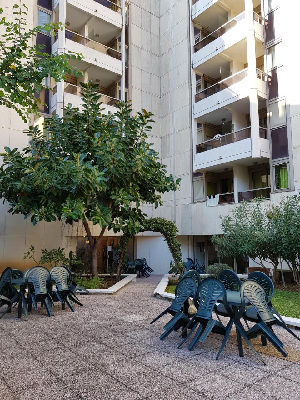 Residence Couleurs Soleil, Juan Les Pins Antibes Exterior photo